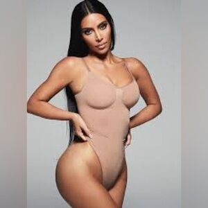 NWOT Skims Seamless Sculpt Brief Bodysuit in Clay  Sz L/XL